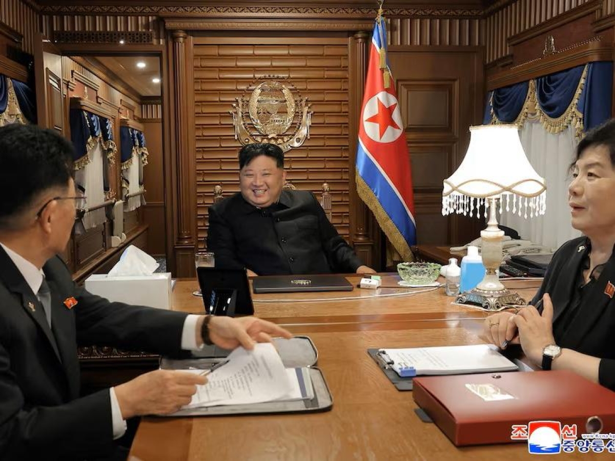 kim 232 arrivato a pechino il leader della nord corea da xi con la figlia e il treno fortezza extralusso che al massimo raggiunge i 60 km h