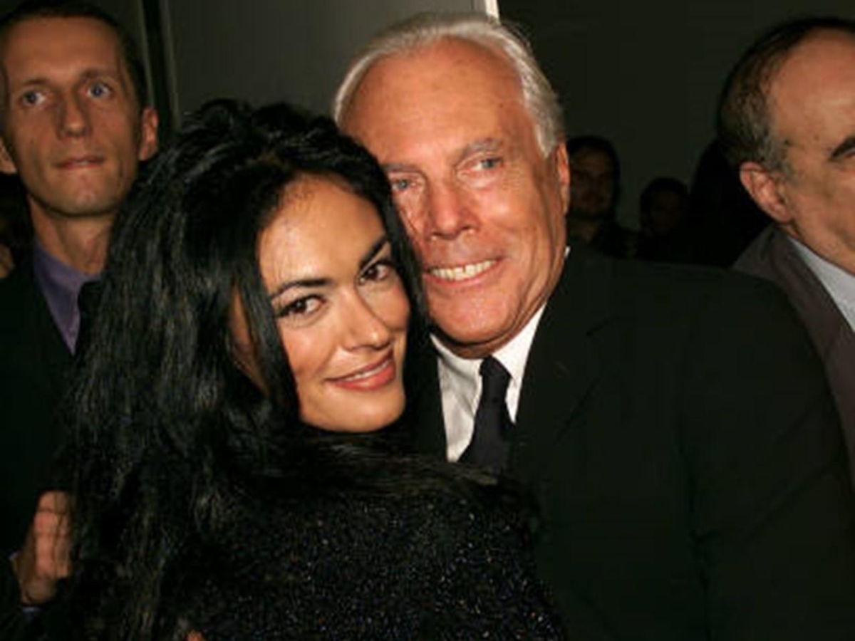 Maria Grazia Cucinotta su Armani: «Con il mio fisico potevo scadere nel volgare, Giorgio mi ha insegnato l'eleganza»