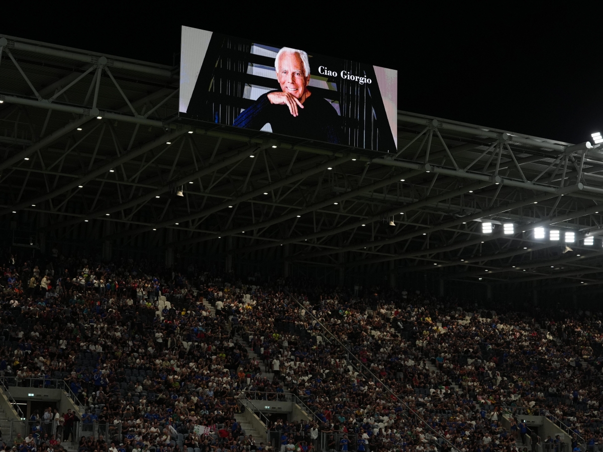 Armani, gli ultimi giorni dello stilista: telefonate, piccoli desideri e martedì l
