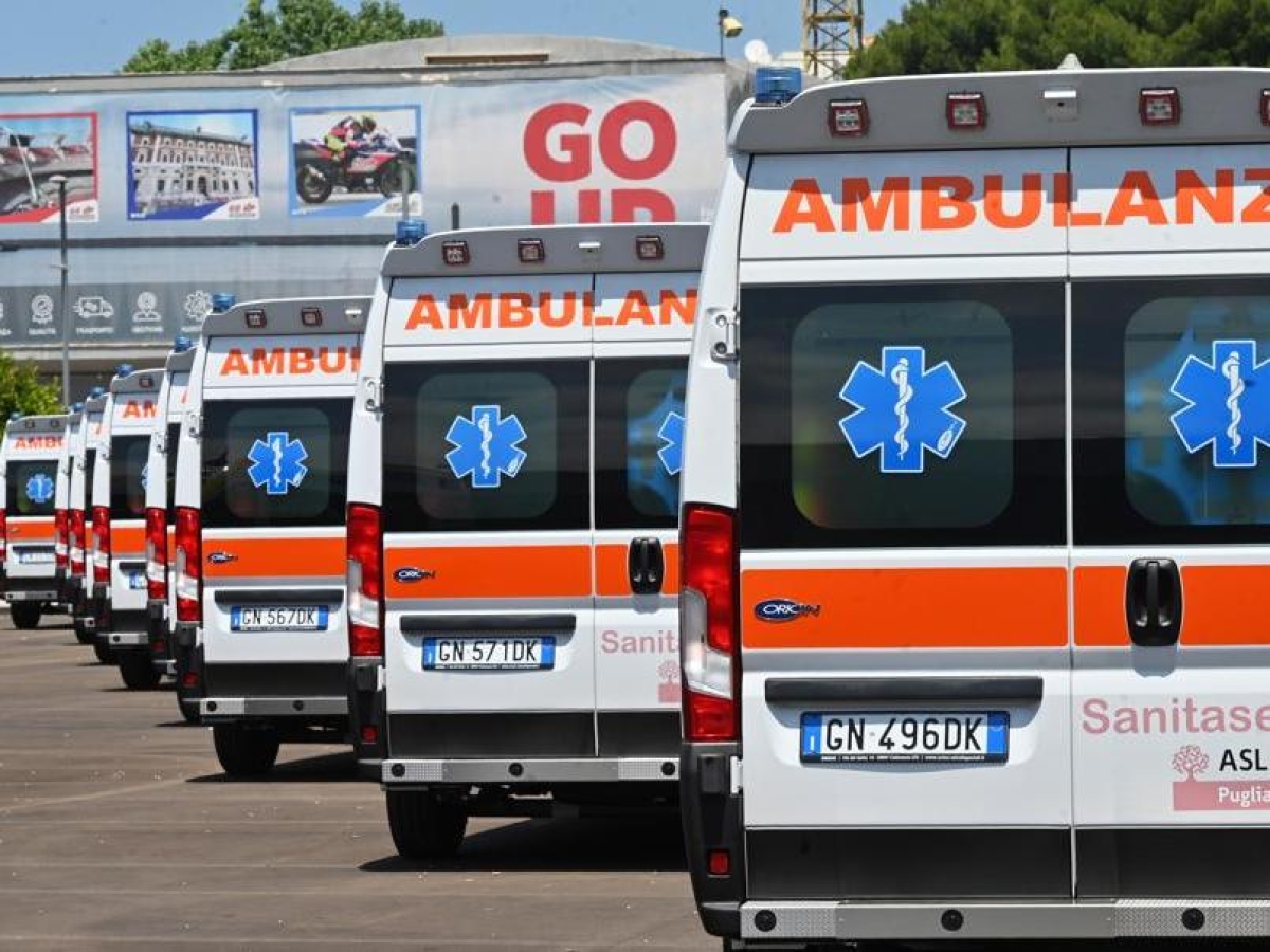 Incidenti stradali, scontro frontale fra auto a Palombara Sabina: morto un 19enne, ferito un altro ragazzo