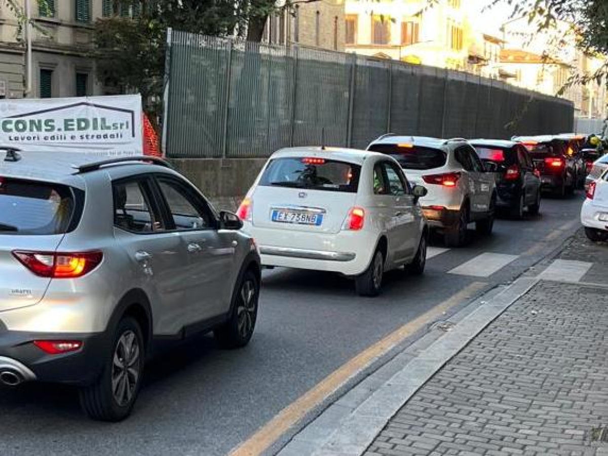 Traffico Firenze: i cantieri, lo sciopero e l'inizio della scuola non creano il caos
