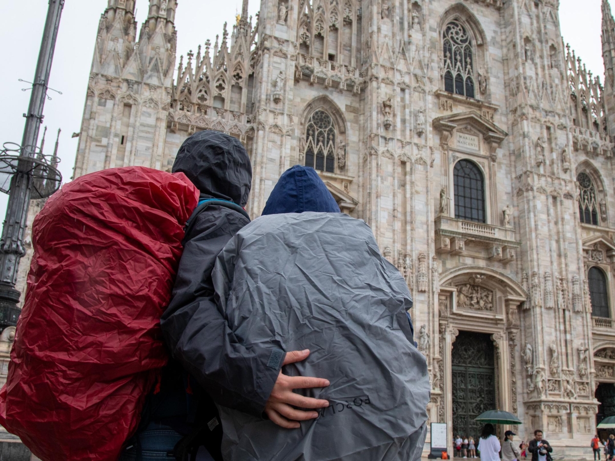Meteo a Milano e in Lombardia, lunedì 15 dicembre arrivano nebbia e nuvole. Martedì 16 dicembre tanta pioggia