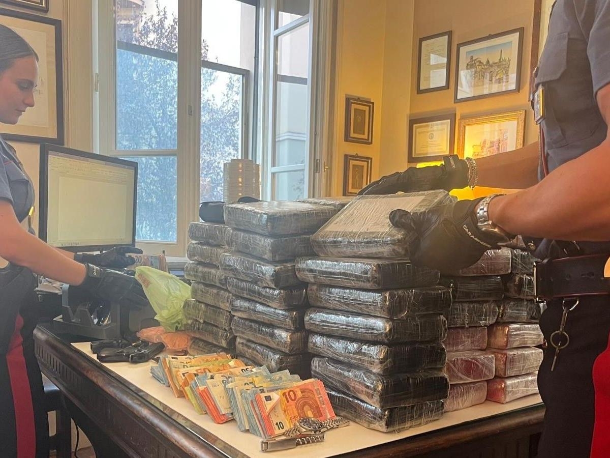 Piazza Bologna, un «mare» di cocaina per la movida: sequestrati 66 chili di droga