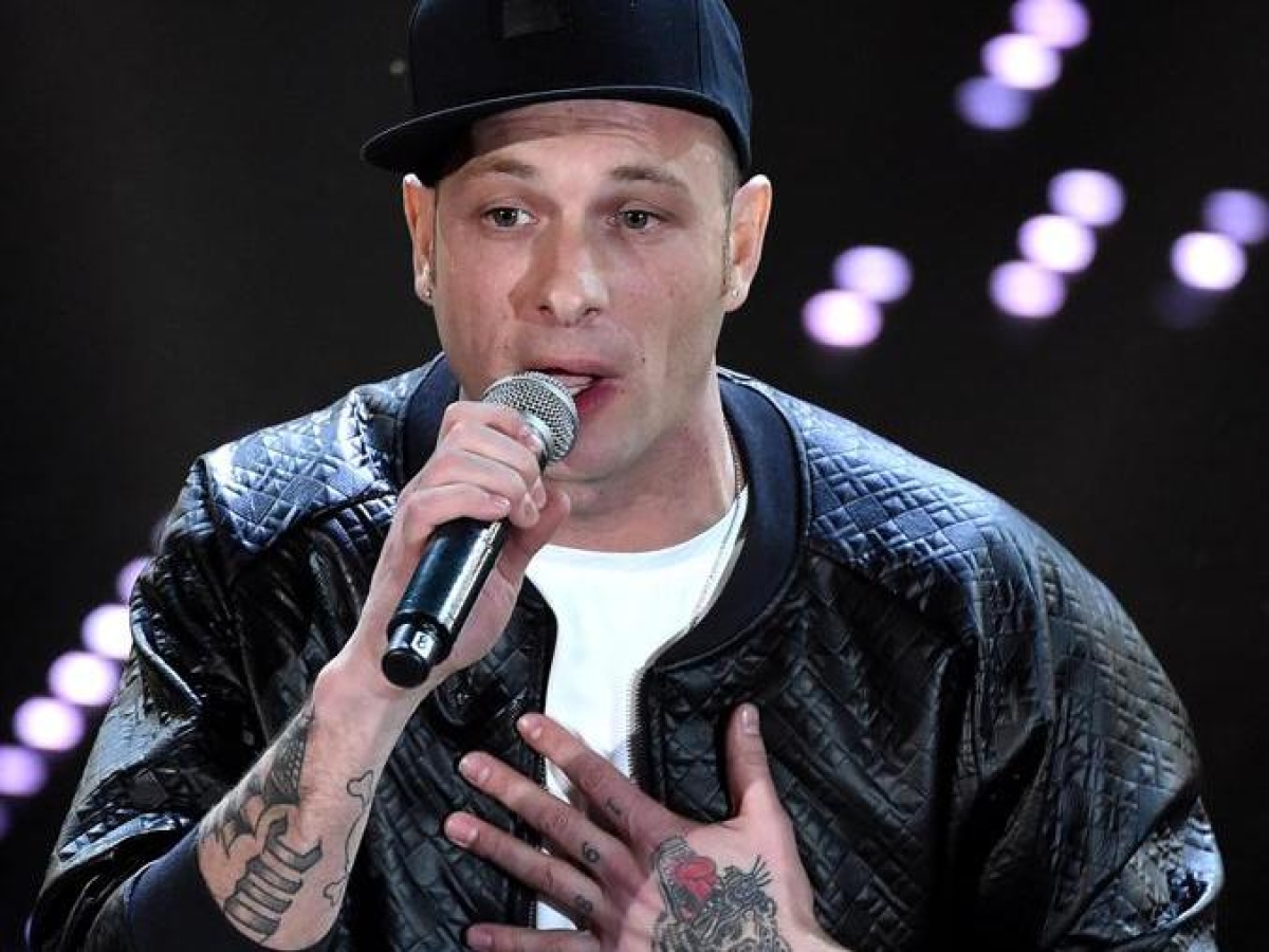 Clementino ai «rapper da classifiche»: «Esponetevi su Gaza»