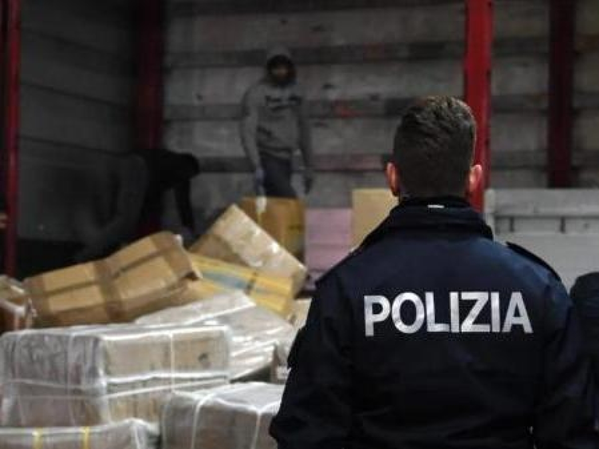 Lo strano caso degli interpreti in fuga: ecco perché il processo sulla mafia cinese a Prato aspetta da 7 anni (e si apre un fascicolo)