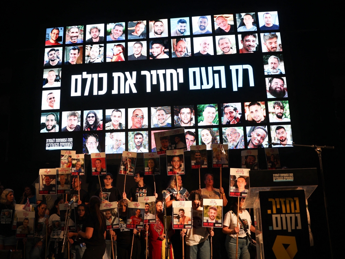 Gli Usa: «Niente soldati americani a Gaza». Israele: camion di aiuti entrano nella Striscia| Barghouti, il leader che Israele non libererà