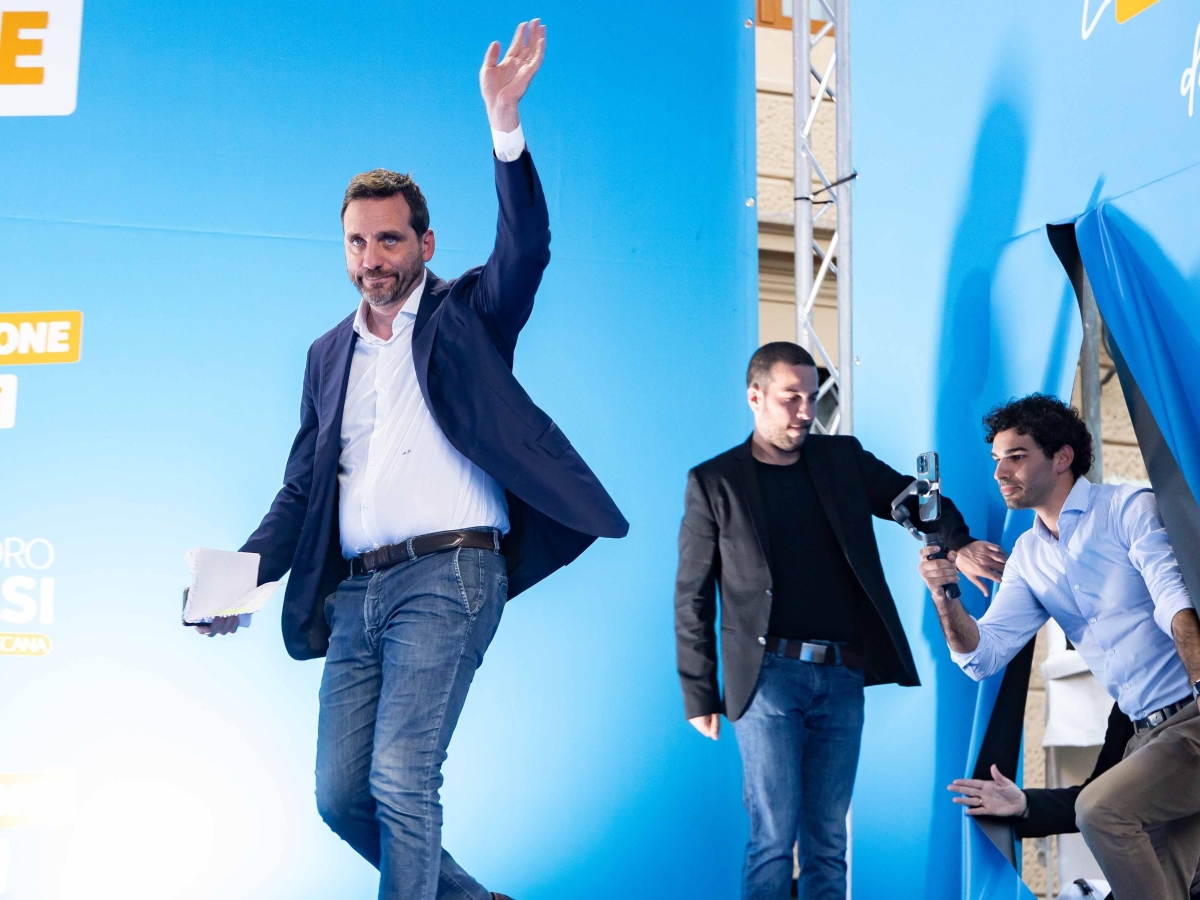 Vannacci in prima linea in Toscana, ma la Lega va a fondo e crescono i malumori: Forza Italia è ancora seconda
