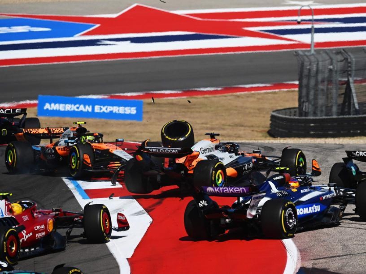 F1 Gp Austin, la Sprint Race: Piastri la fa grossa e centra al via Norris. Verstappen trionfa e riapre il mondiale F1 Gp Austin, la Sprint Race: Piastri la fa grossa e centra al via Norris. Verstappen trionfa e riapre il mondiale