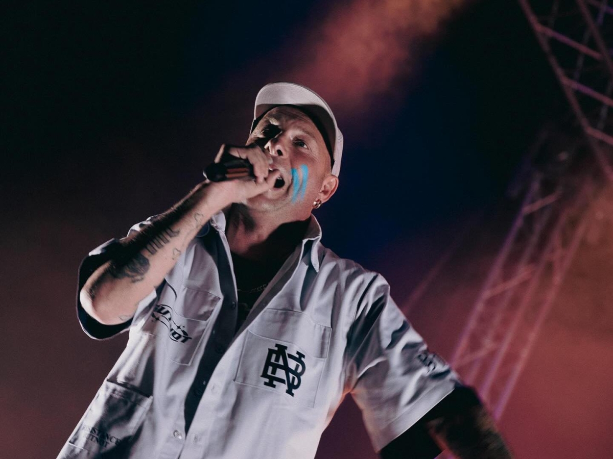 Clementino pubblica il documentario «La punta dell’iceberg»