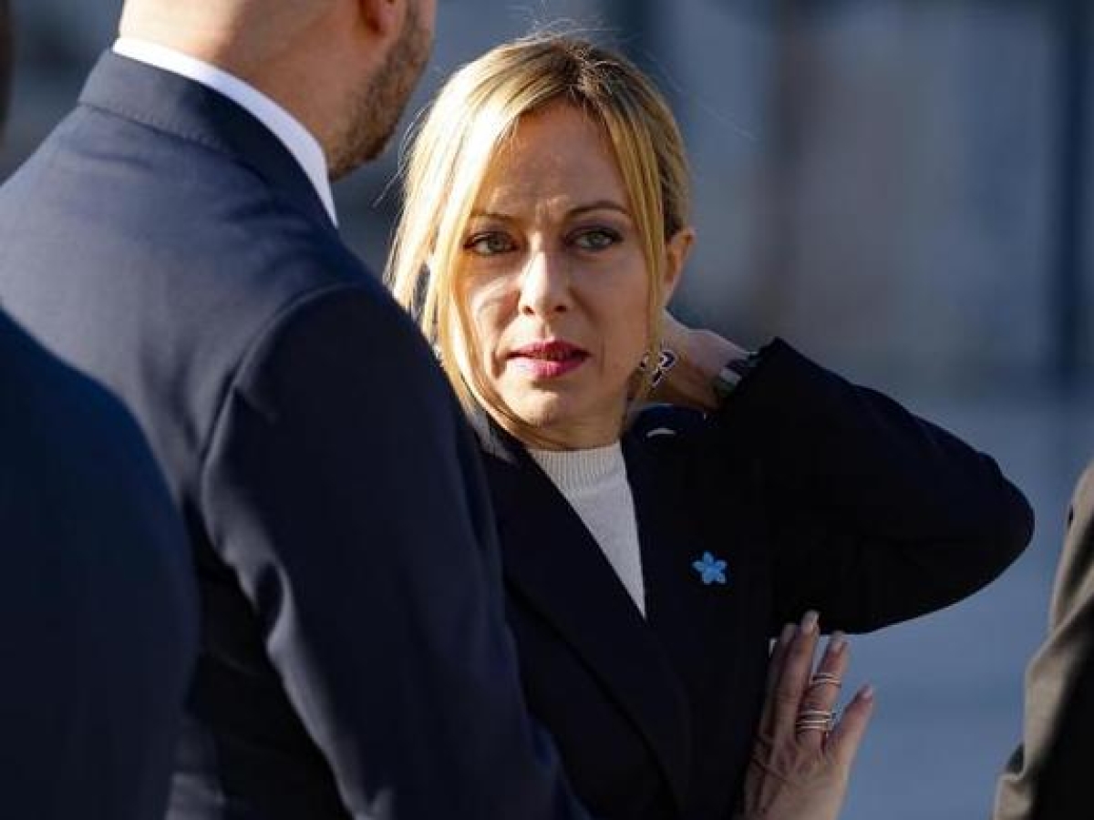 Meloni, online la dichiarazione 2025: i redditi scendono a 181mila euro