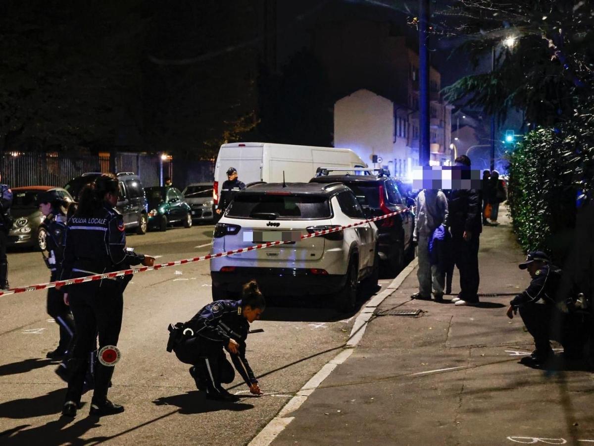 Ragazzino di 12 anni travolto da un furgone a Milano: incosciente dopo l Ragazzino di 12 anni travolto da un furgone a Milano: incosciente dopo l