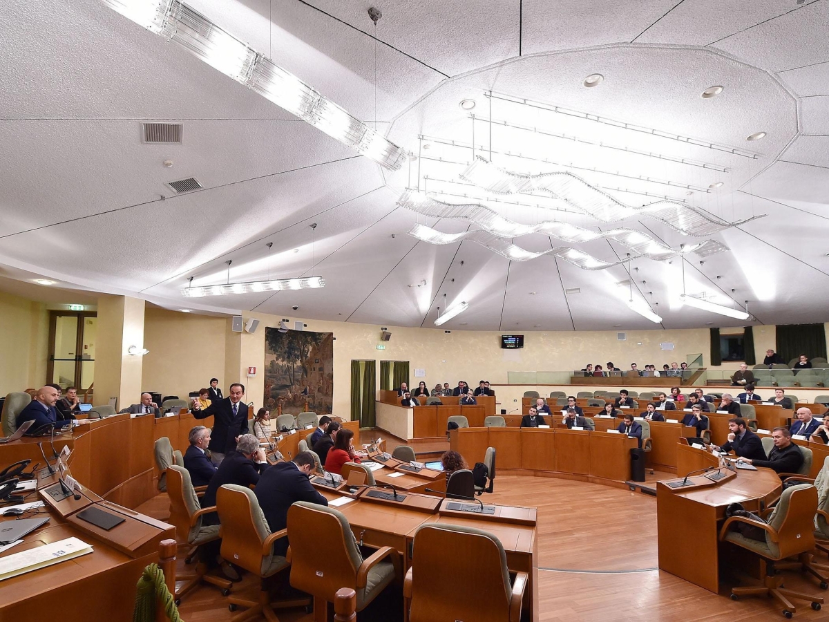 Caos in Regione Piemonte: bilancio e piano sanitario si contendono l’aula, tensione nella maggioranza Cirio