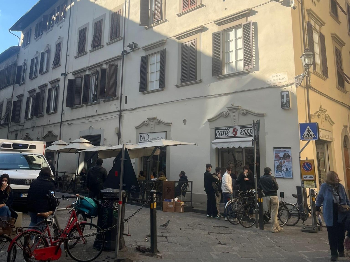 Firenze, trascinata dietro una macchina e violentata: arrestati due uomini