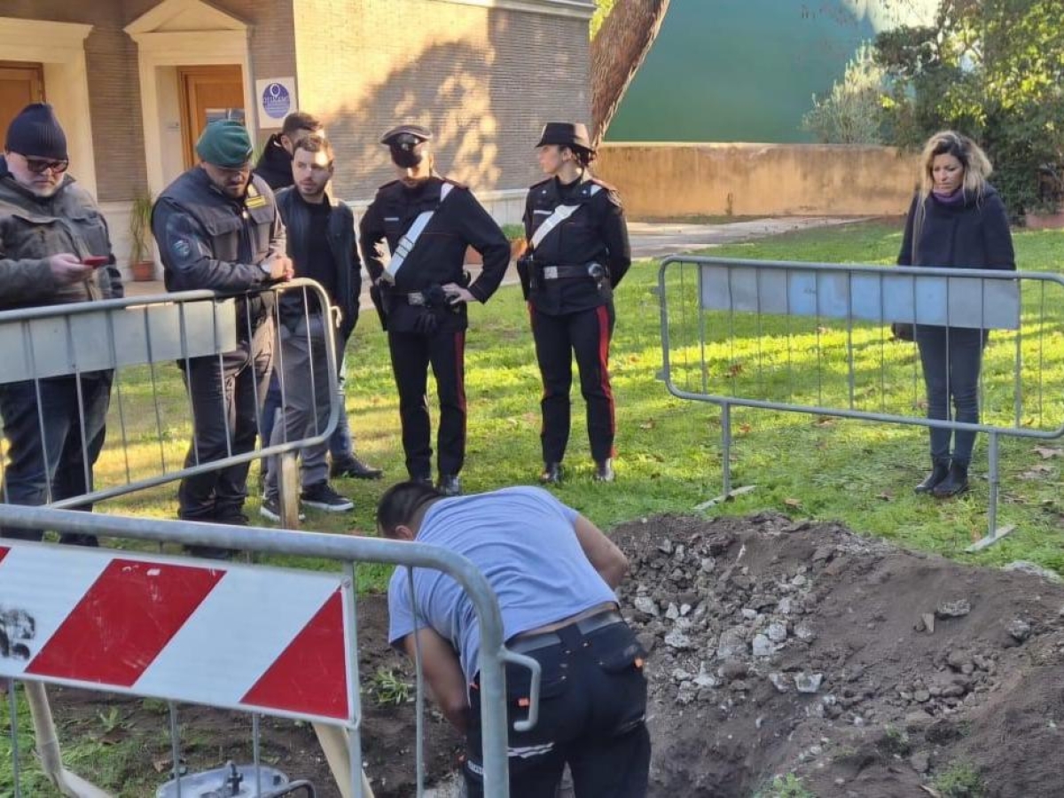 Emanuela Orlandi, De Pedis, il collezionista di ossa: tutti i misteri di Roma tra indagini e scheletri