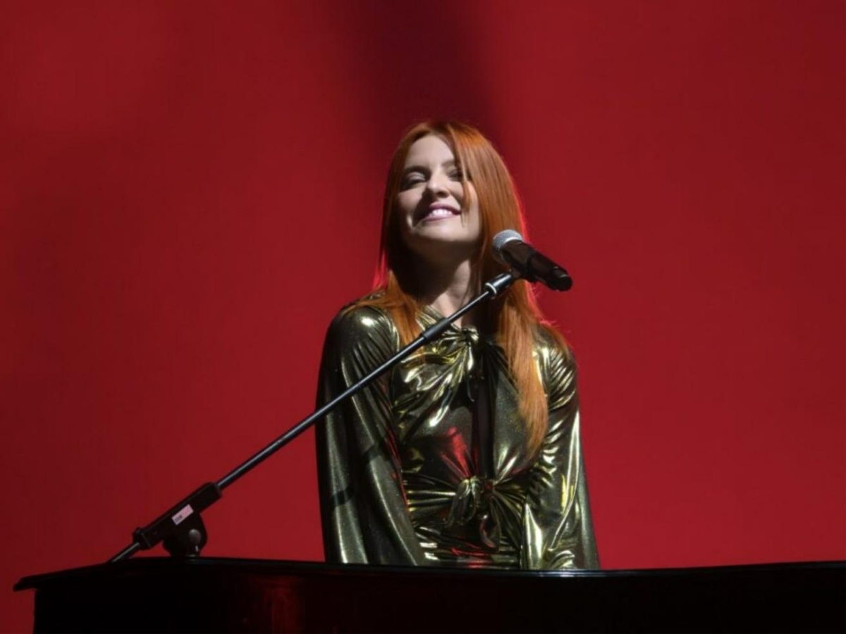 Noemi: «Sono una gran nostalgica. Oggi tutto corre, rimpiango profondità e contenuti»