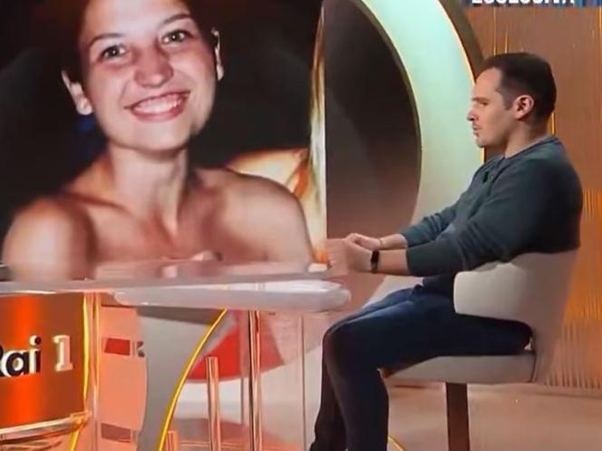 Garlasco, il Dna di Sempio sotto le unghie di Chiara. La difesa: «Contatto indiretto». Gli inquirenti: movente ricostruito nel dettaglio Garlasco, il Dna di Sempio sotto le unghie di Chiara. La difesa: «Contatto indiretto». Gli inquirenti: movente ricostruito nel dettaglio