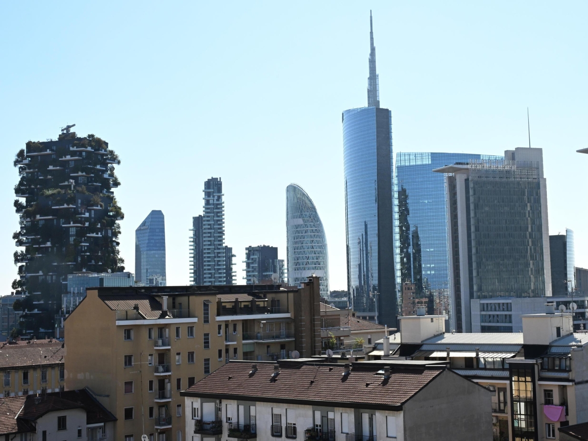 Case in vendita a Milano, una su tre ha la portineria. Intanto, si fa strada la «conciergerie» (come negli hotel di lusso)