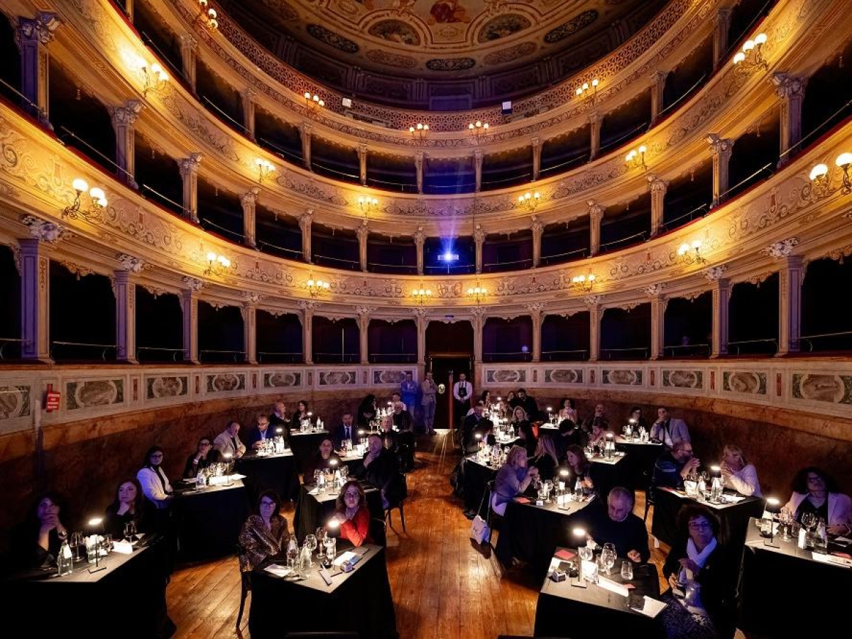 Su il sipario, va in scena il cibo. Ecco «EaT - Enogastronomia a teatro»: quattro giorni gustosi tra talk, monologhi e suoni