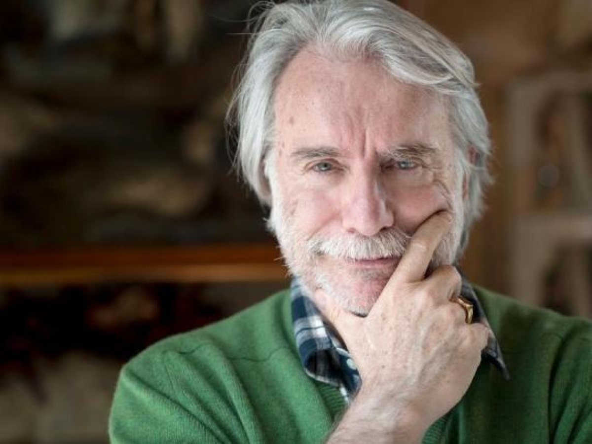 Paolo Crepet: «Cari papà, basta con il padel: la buona famiglia gioca a Shangai. Milano capitale confusa, non sa bene dove andare»