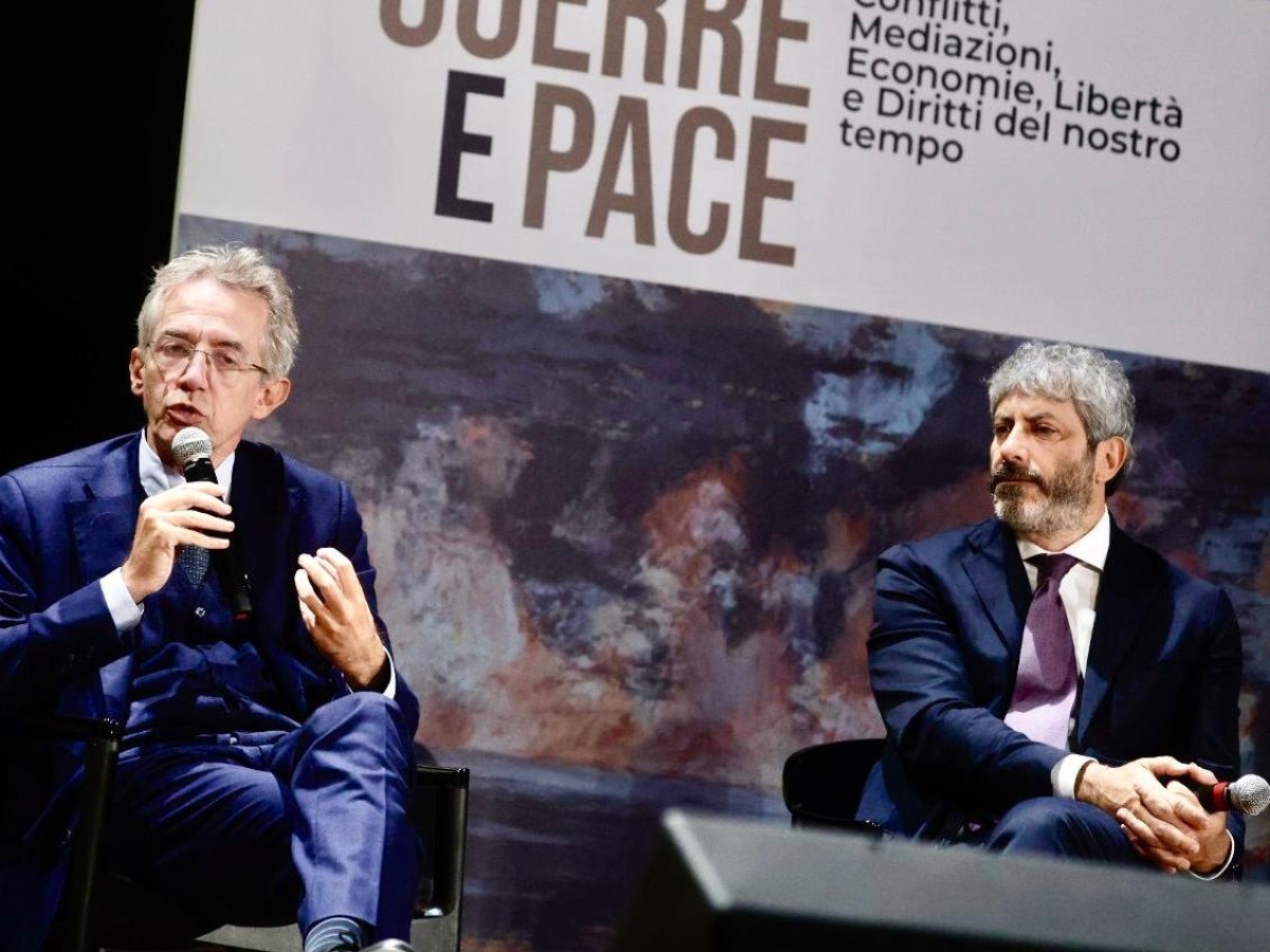 L’effetto-Fico (anche) sul Comune di Napoli: a Marciani la delega di Trapanese