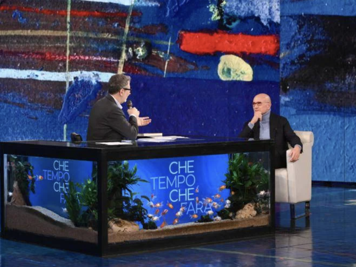 Alfonso Signorini: «Ho fatto coming out molto tardi, a 30 anni e l'ho fatto con il cardinal Martini. Il matrimonio con Paolo? Voglio sentirmi al sicuro nel cuore e anche formalmente»