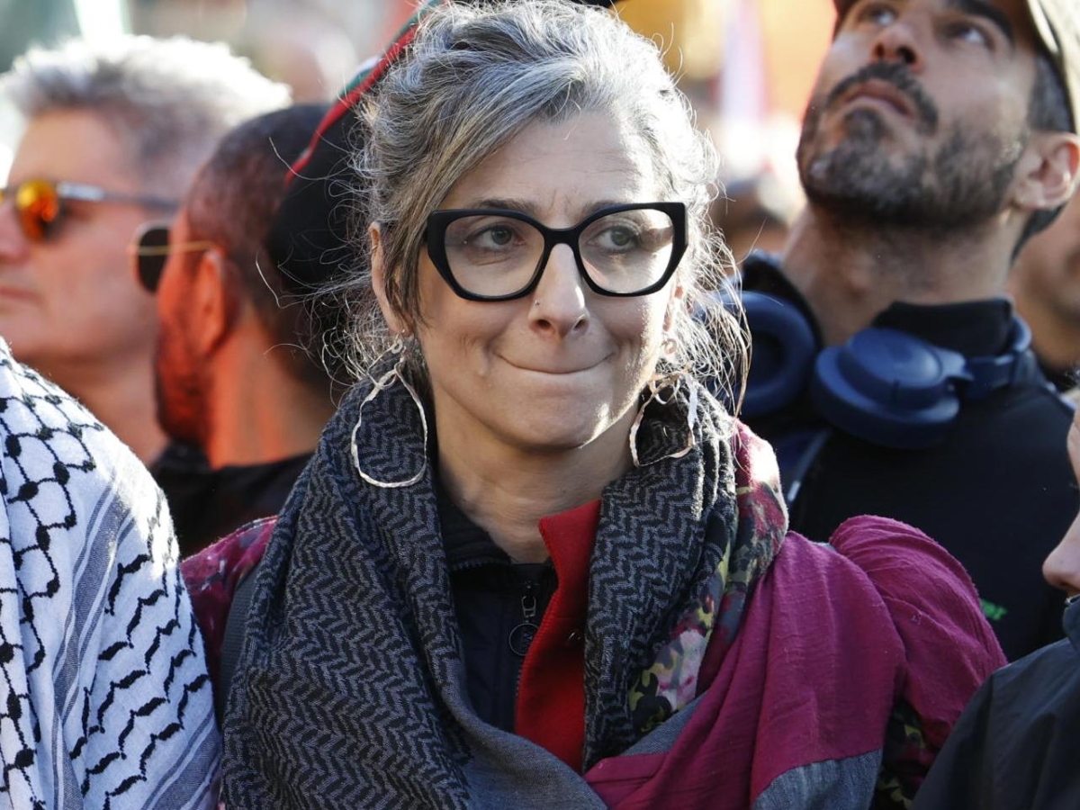 Caso Albanese, sindaci in retromarcia sulle onorificenze