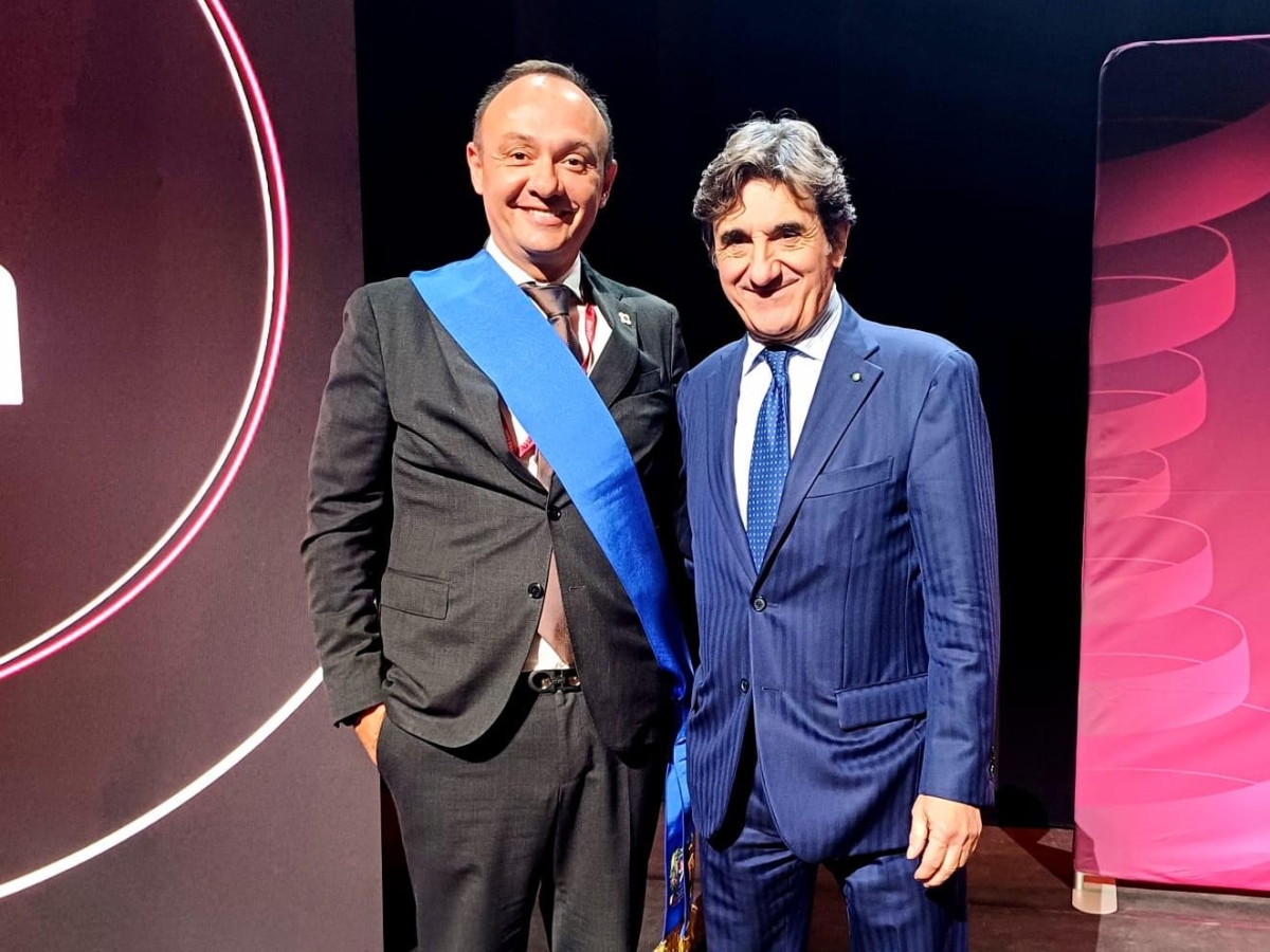 Giro d’Italia, il pokerissimo: omaggio della Corsa a Bagnoli e all’America’s Cup nell’anno di Napoli capitale europea dello Sport