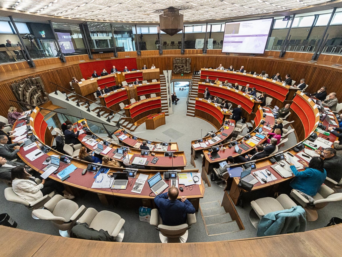 Trentino-Alto Adige, polemica per la nuova indennità dei consiglieri regionali: «Privilegio che non ha nessuna categoria»