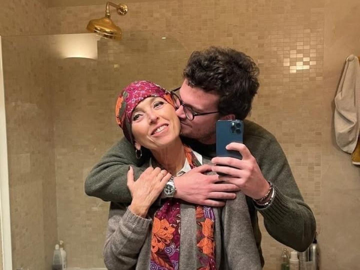 Paola Marella, le foto inedite con il figlio Nicola pubblicate a un anno dalla morte