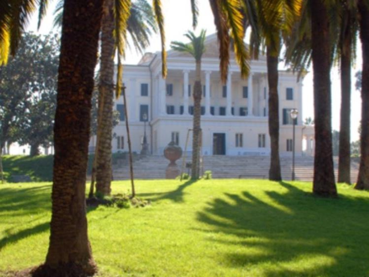 Villa Torlonia, abbattuti 19 alberi: «Pericolosi e a rischio caduta»