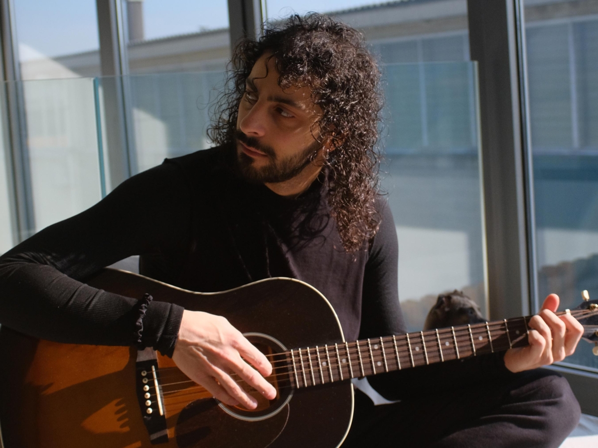 Il disco solista del produttore Charlie Charles. Ospiti Mahmood, Blanco, Madame, Elisa e Sfera