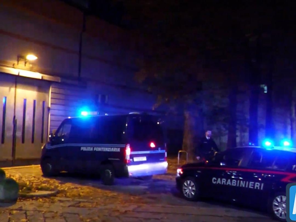 Milano, cortocircuito elettrico nel carcere di San Vittore: deciso in emergenza il trasferimento in blocco di 250 detenuti