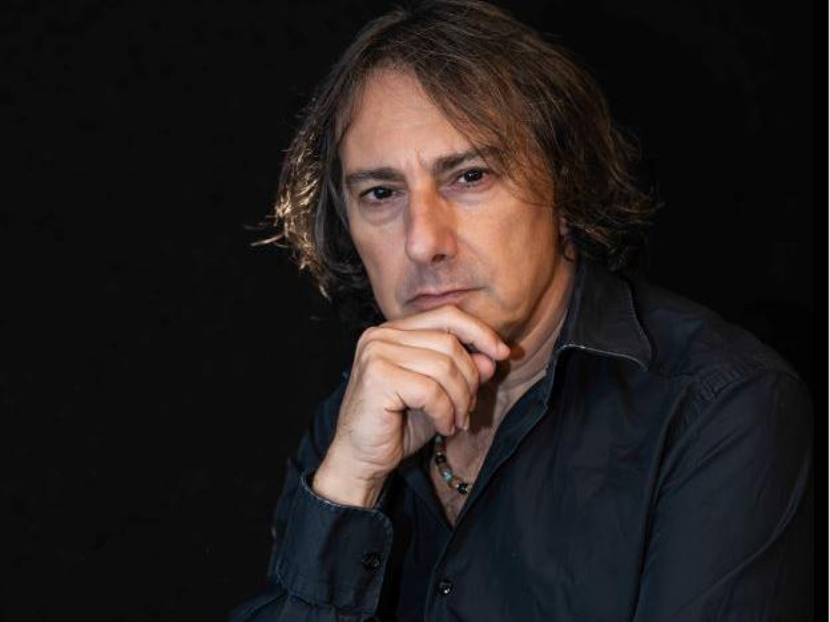 Pippo Pollina: «Sono un outsider e rinuncio al digitale per le mie canzoni dure e impegnate»