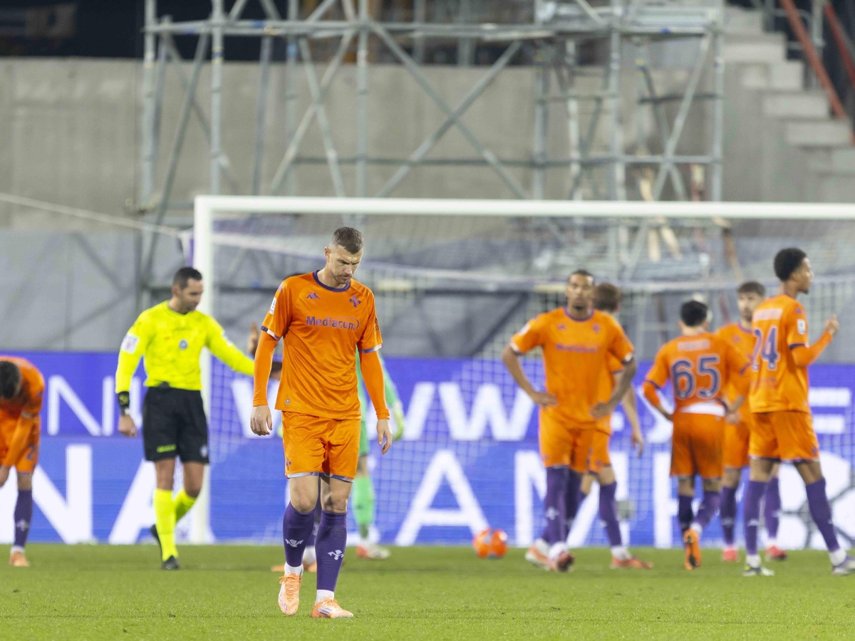 La Fiorentina ko anche col Verona, protesta dei tifosi: squadra in silenzio stampa e ritiro fino a data da destinarsi