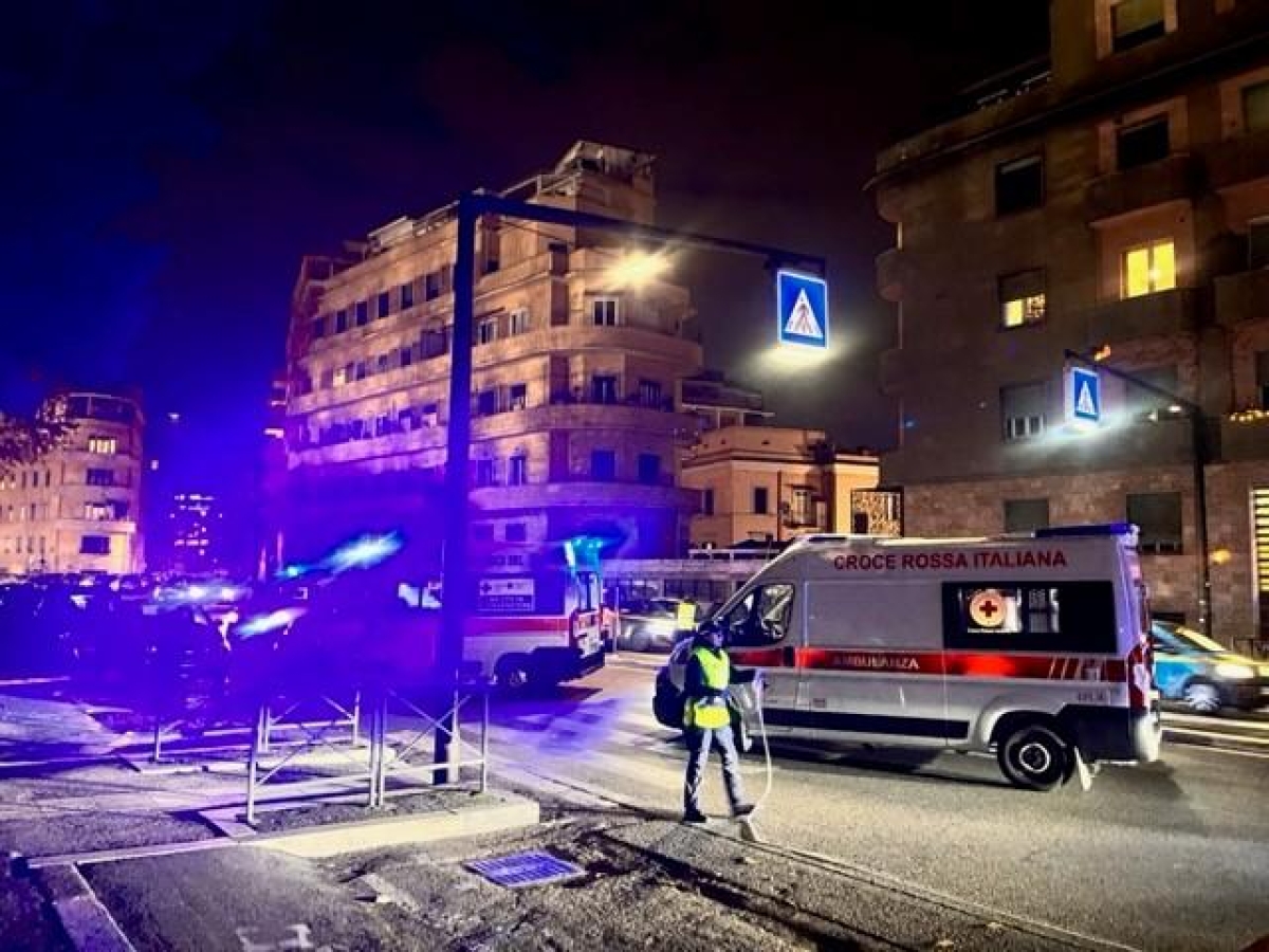 Incidente lungotevere Flaminio: con lo scooter contro lo spartitraffico, muore un uomo di 64 anni