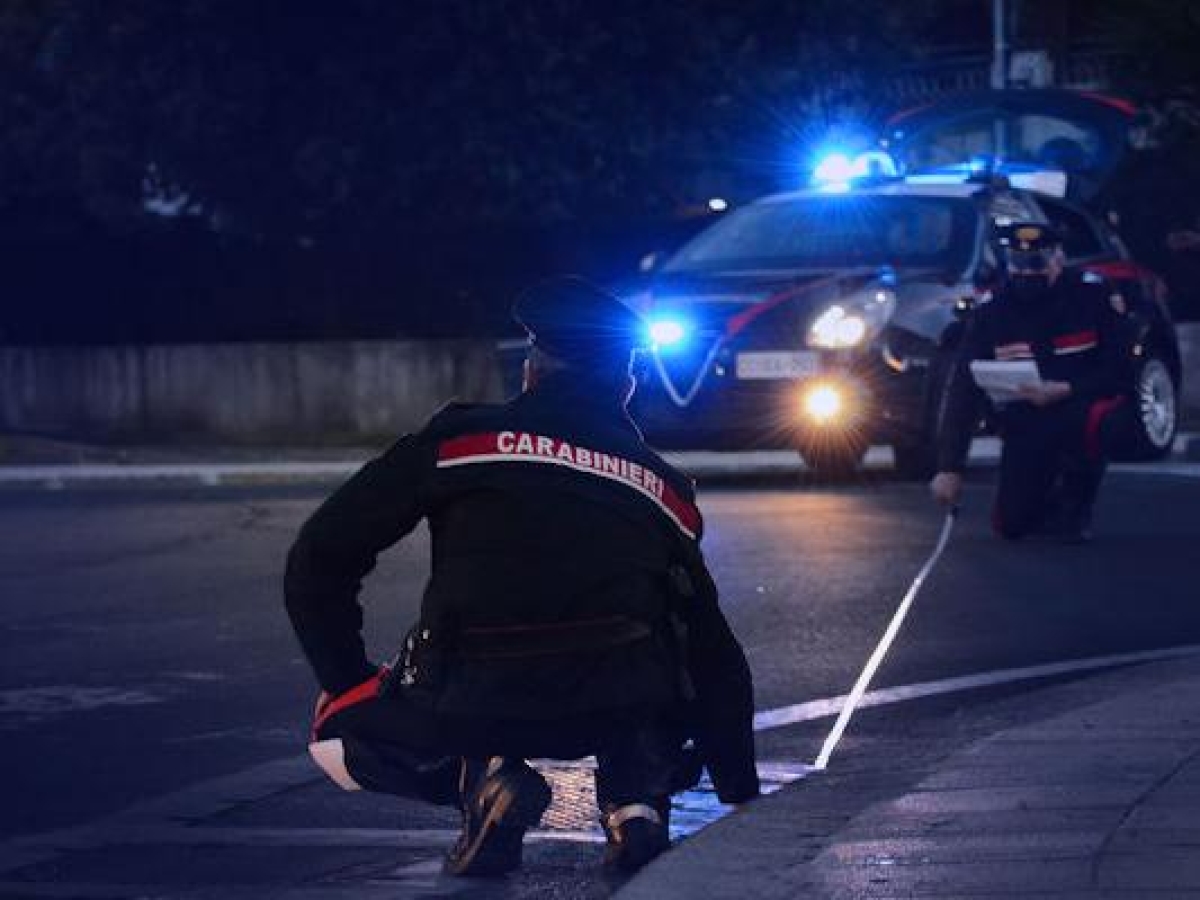 Incidente ad Ercolano, investe e uccide anziana poi si dà alla fuga: arrestato 44enne. A Casavatore muore ciclista 25enne