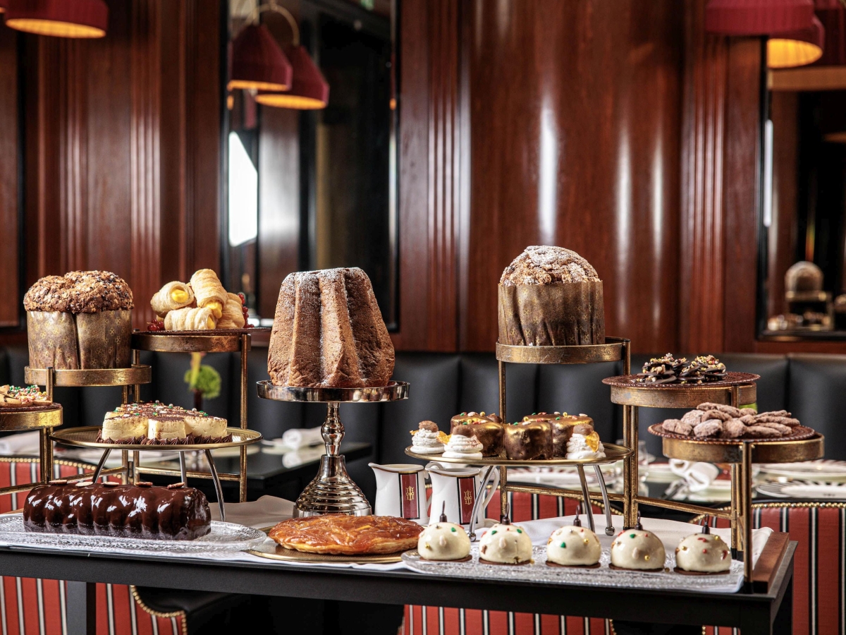 L'ora del tè (anche) a Natale tra panettoni e dolci delle feste