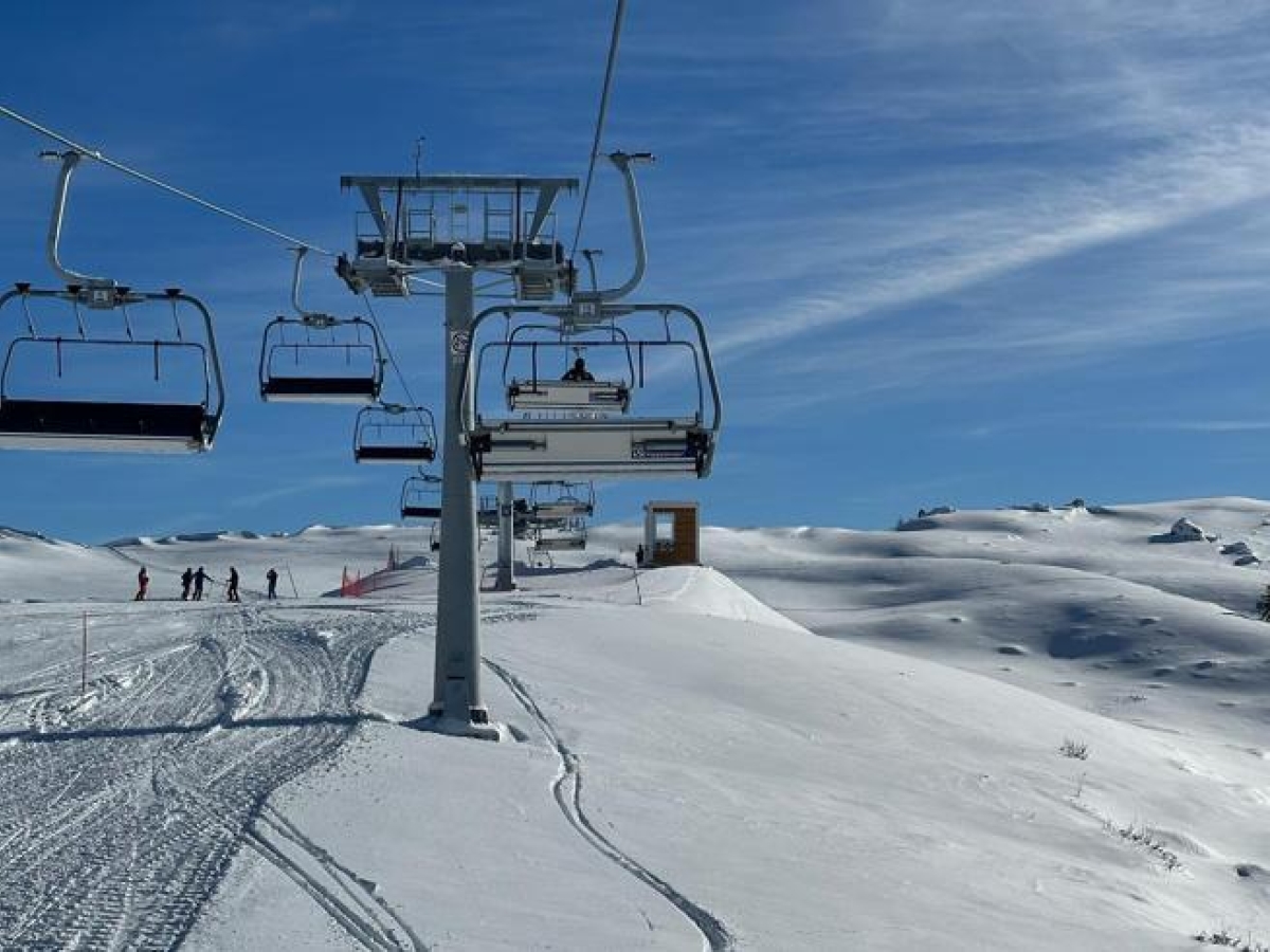 Campo Felice, bimba cade dalla seggiovia: trasferita in elisoccorso a Roma
