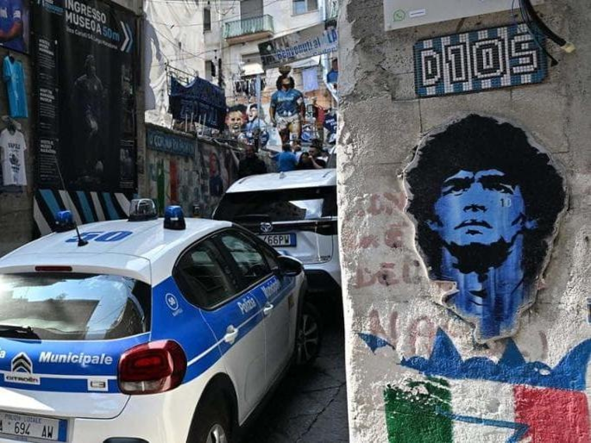 Napoli, lite nel locale e poi ferito a colpi di pistola il fratello del tecnico del Cagliari Fabio Pisacane