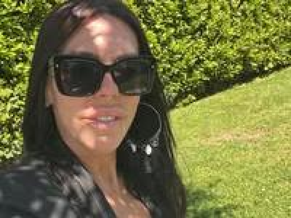 Letizia Ciampi, 47 anni, muore a Furteventura dopo essere stata dimessa dall'ospedale due volte: «È stress», invece era un edema polmonare