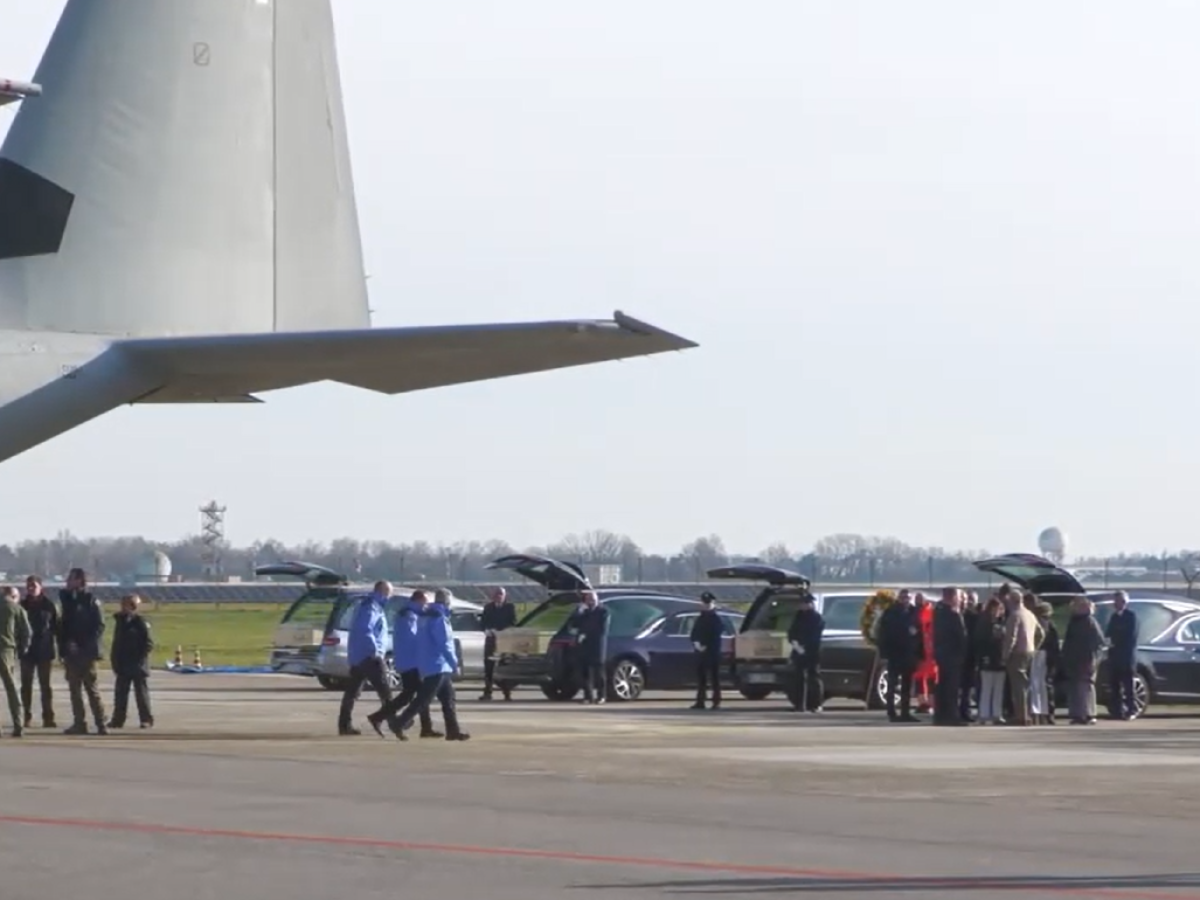 strage crans le salme dei ragazzi italiani sono a milano l omaggio di sala e la russa l ambasciatore famiglie chiedono giustizia da Xml2.corriere.it strage crans le salme dei ragazzi italiani sono a milano l omaggio di sala e la russa l ambasciatore famiglie chiedono giustizia