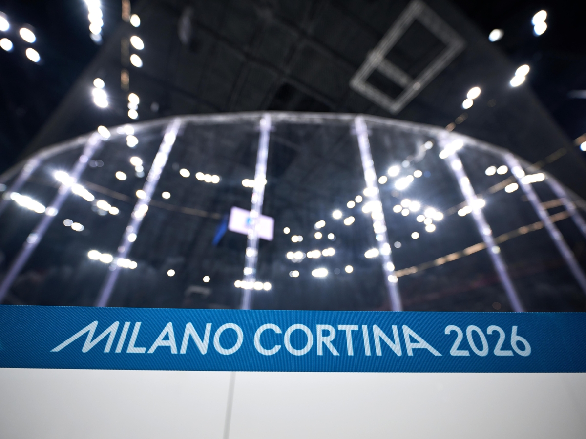 Giochi 2026, l'arena di Santa Giulia è pronta: nel palazzo dell'hockey spazio per 11.800 spettatori. Un buco nel ghiaccio rallenta il test
