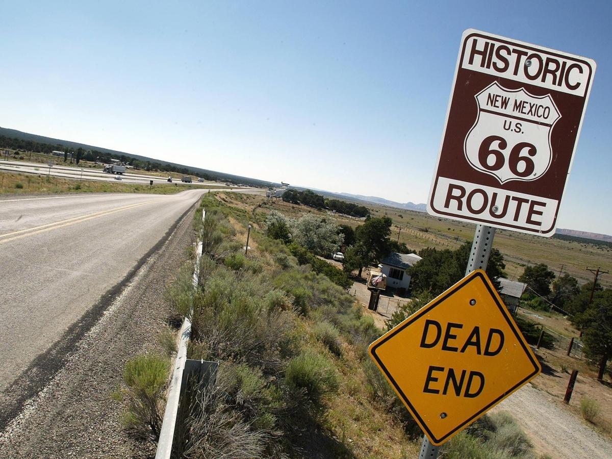 Route 66, 100 anni da «Mother Road»: il mito della strada che attraversa America e cinema (e continua a raccontare di noi)