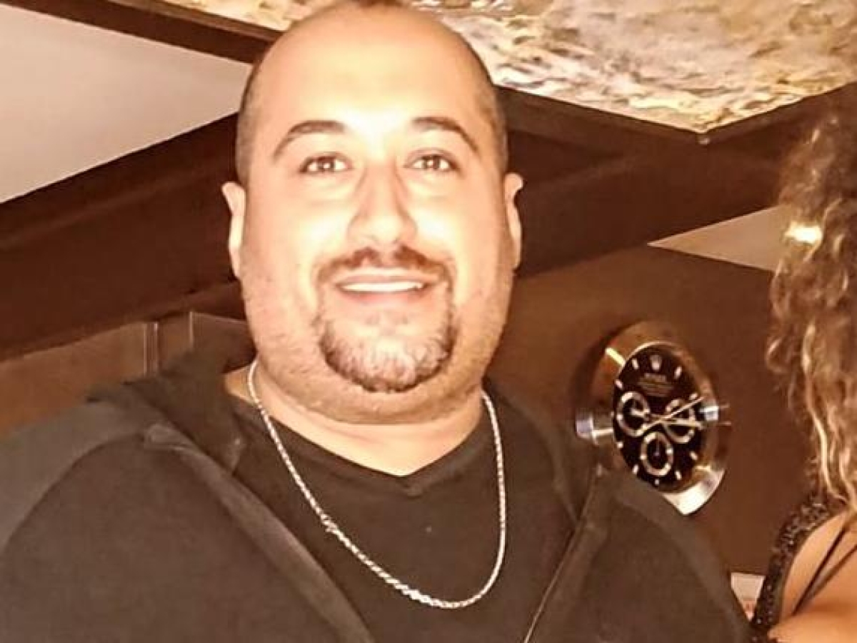 Milano, Simone Bonino morto in un incidente con un mezzo Amsa in corso Sempione: era l'ex guardia del corpo di Alberto Genovese