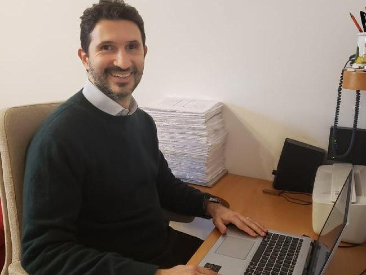 Jacopo Lilli, il prof di Scandicci escluso dalla gita a Dublino perché cieco: «La mia storia simbolo delle discriminazioni che subiscono i disabili»