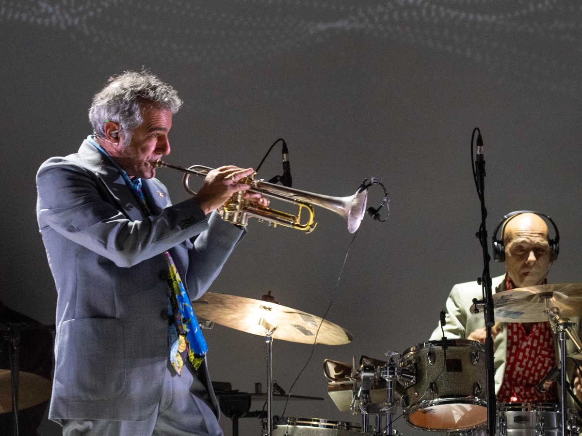 Paolo Fresu e il mito Miles Davis: «Non ebbi il coraggio di incontrarlo a Umbria Jazz nell'84, ancora mi pento»