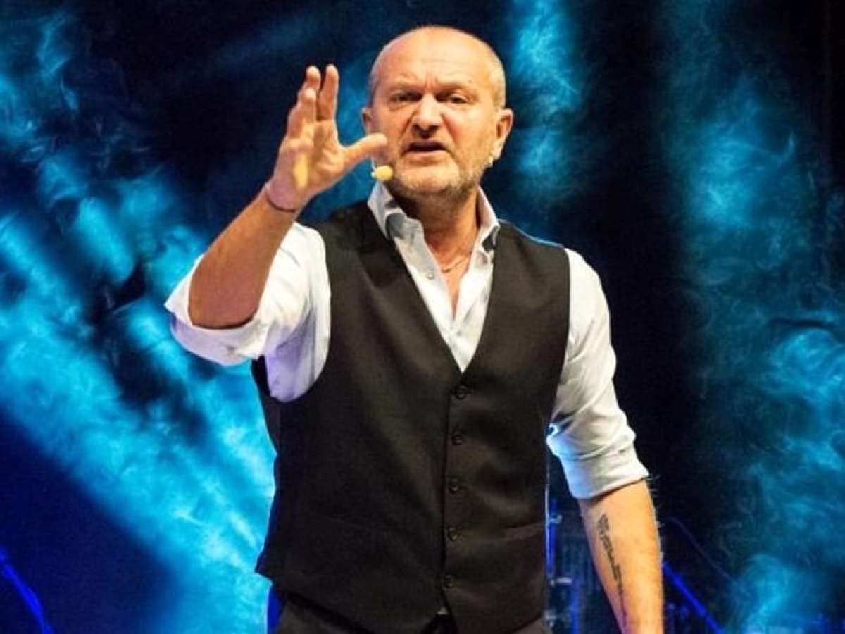 Sala contro La Russa: «Mi auguro che la gente a cena non parli come Pucci» (e intanto arriva Irina Shayk)