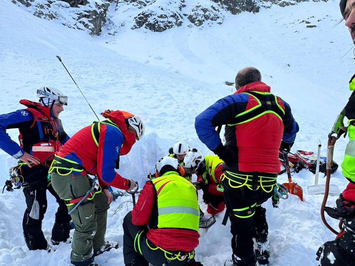 Valanghe: sei morti in dieci giorni. Cosa succede in montagna e i consigli dell'esperto per tutelarsi
