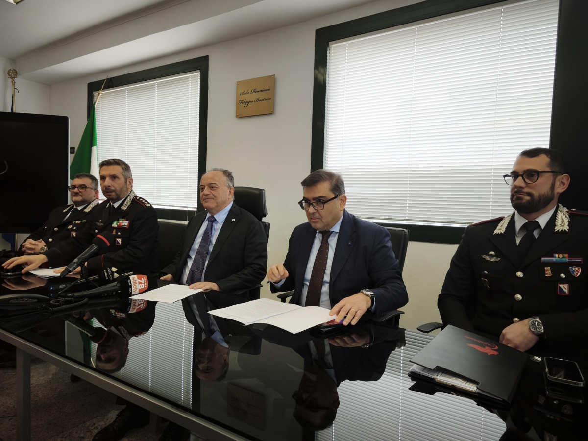 Camorra, colpo al clan Gagliardi di Mondragone: 21 arresti. «Sventato attentato contro i carabinieri»