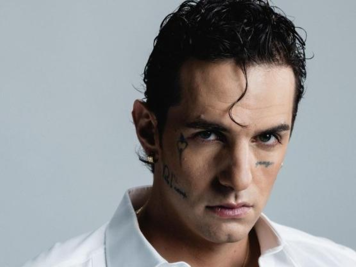 Achille Lauro presenta la Fondazione Madre: «Coinvolgerò il mondo rap»